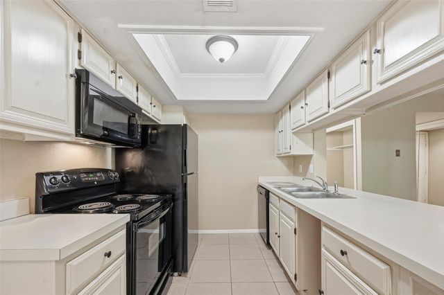 2505 Wedglea Drive 232, Dallas, TX 75211