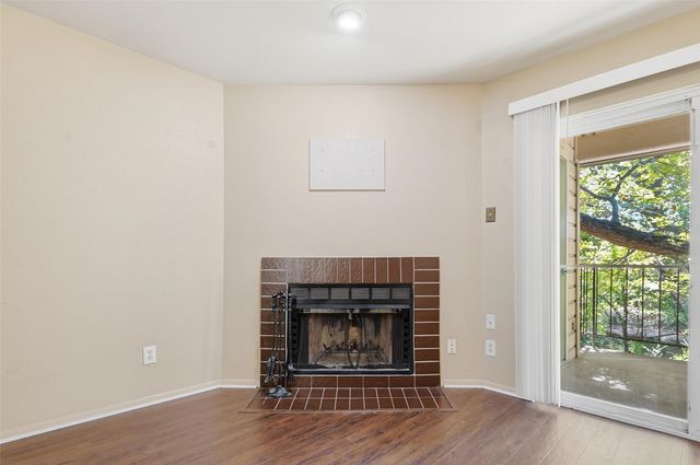 2505 Wedglea Drive 232, Dallas, TX 75211