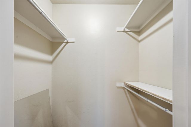 2505 Wedglea Drive 232, Dallas, TX 75211