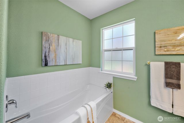 2202 Greenfield Court SE, Olympia, WA 98501