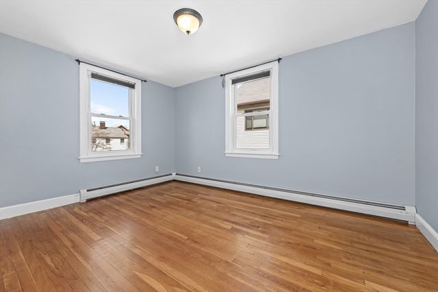 33 Bromfield Steet 33, Watertown, MA 02472