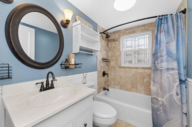 33 Bromfield Steet 33, Watertown, MA 02472