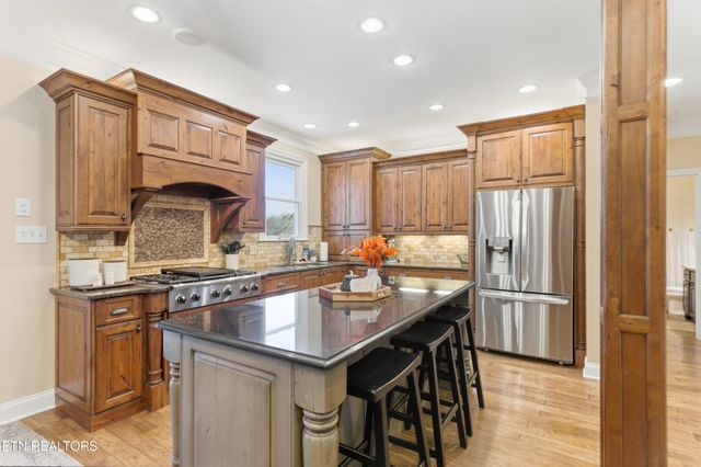 2800 Green Heron Blvd, Knoxville, TN 37938