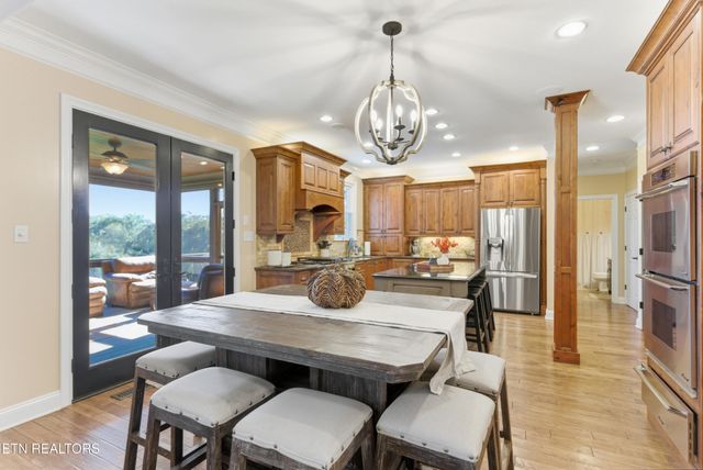 2800 Green Heron Blvd, Knoxville, TN 37938