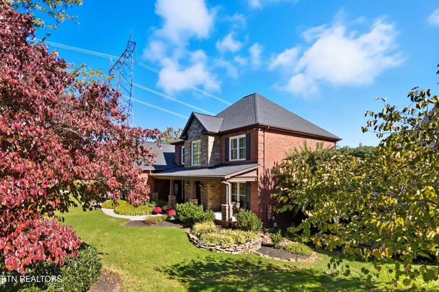 2800 Green Heron Blvd, Knoxville, TN 37938