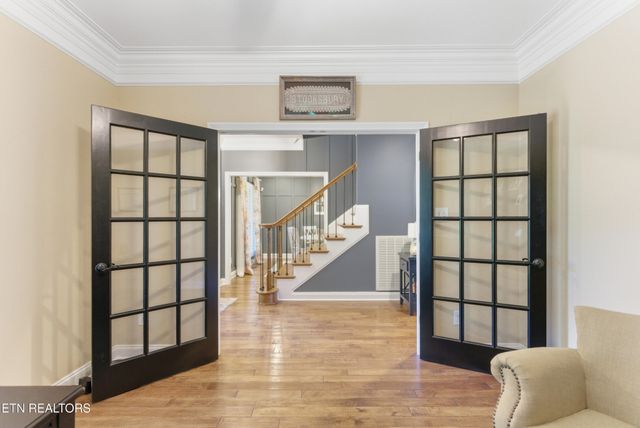 2800 Green Heron Blvd, Knoxville, TN 37938