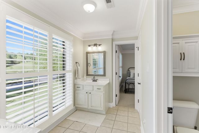 2800 Green Heron Blvd, Knoxville, TN 37938