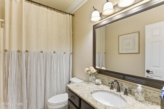 2800 Green Heron Blvd, Knoxville, TN 37938