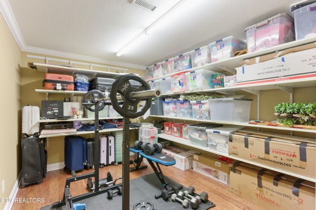 2800 Green Heron Blvd, Knoxville, TN 37938