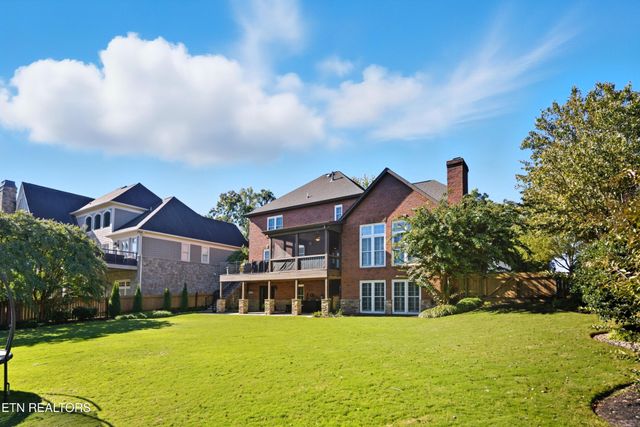 2800 Green Heron Blvd, Knoxville, TN 37938