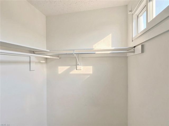 251 S Parliament DR, Virginia Beach, VA 23462