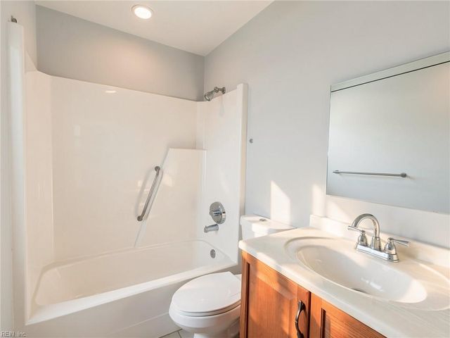 251 S Parliament DR, Virginia Beach, VA 23462