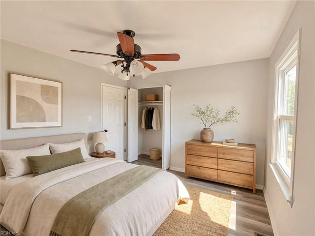 251 S Parliament DR, Virginia Beach, VA 23462