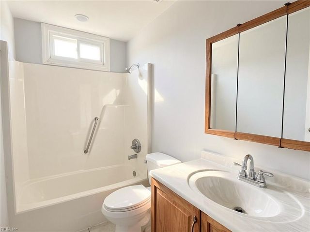 251 S Parliament DR, Virginia Beach, VA 23462