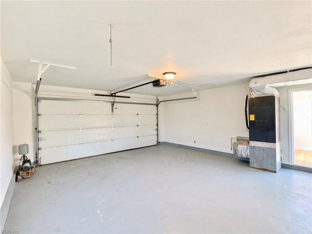 251 S Parliament DR, Virginia Beach, VA 23462