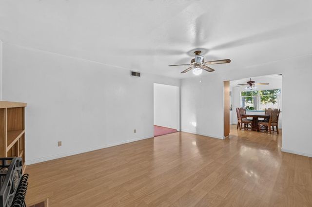 7056 Amherst St, Sacramento, CA 95822