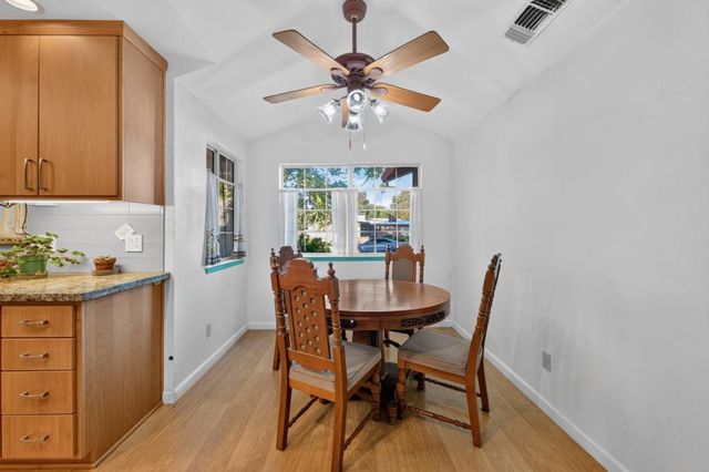 7056 Amherst St, Sacramento, CA 95822