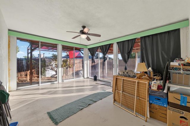 7056 Amherst St, Sacramento, CA 95822