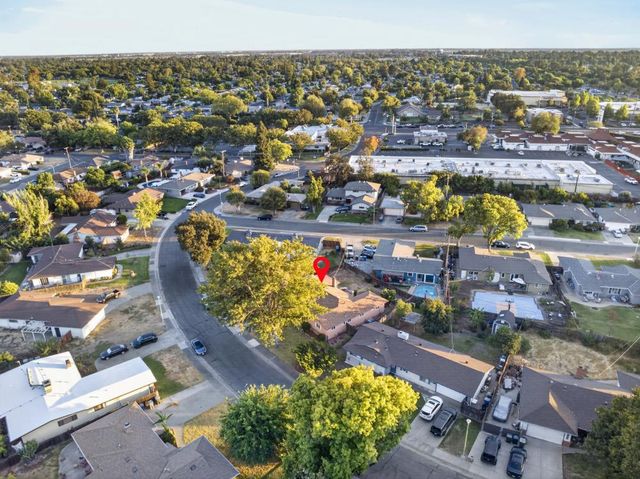 7056 Amherst St, Sacramento, CA 95822