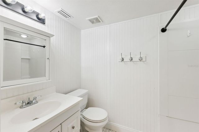 2410 HARTRIDGE POINT DRIVE W, Winter Haven, FL 33881