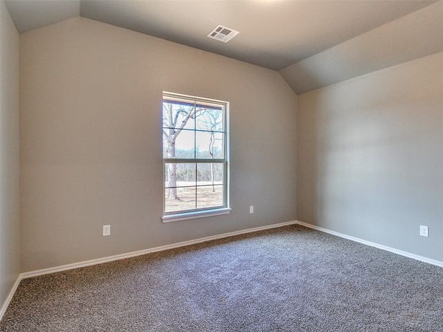 104656 S Pimlico Pass, Mcloud, OK 74851