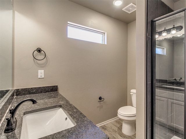 104656 S Pimlico Pass, Mcloud, OK 74851