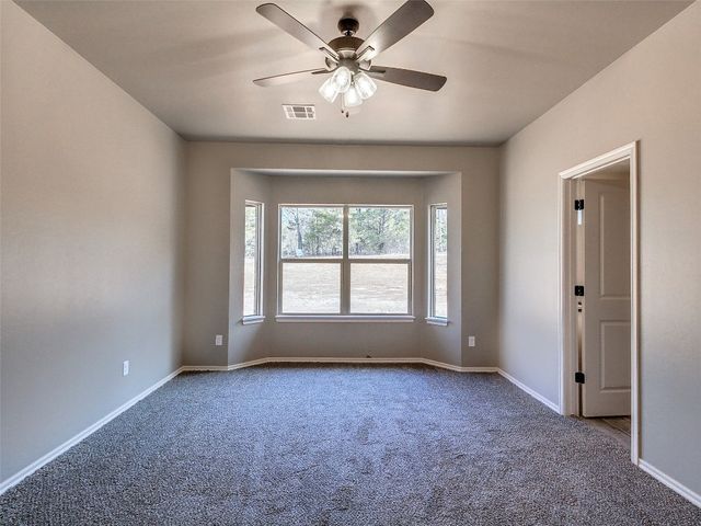 104656 S Pimlico Pass, Mcloud, OK 74851