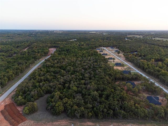 104656 S Pimlico Pass, Mcloud, OK 74851