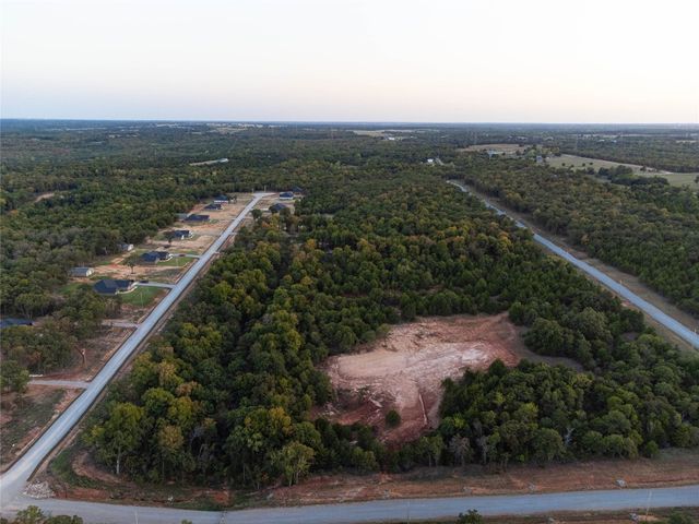 104656 S Pimlico Pass, Mcloud, OK 74851