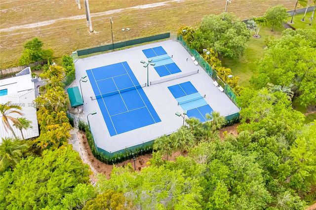 10705 SW 128th Terrace, Miami, FL 33176