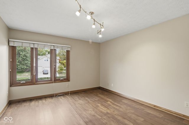 1007 Mount Vernon Court, Greenwood, IN 46142