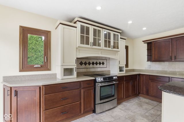 1007 Mount Vernon Court, Greenwood, IN 46142