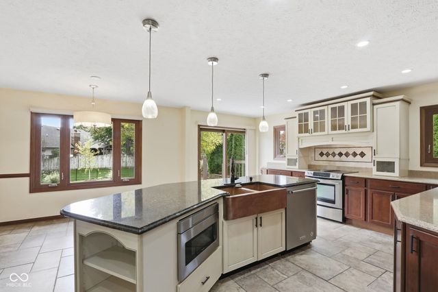 1007 Mount Vernon Court, Greenwood, IN 46142