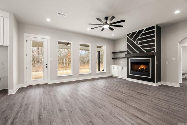 6193 Creekwater Drive, Alexander, AR 72002