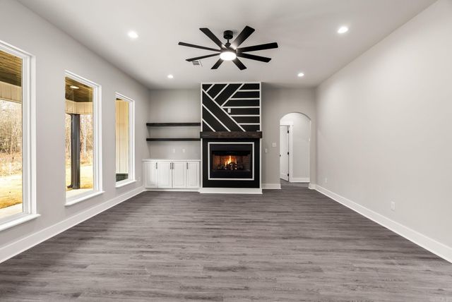 6193 Creekwater Drive, Alexander, AR 72002