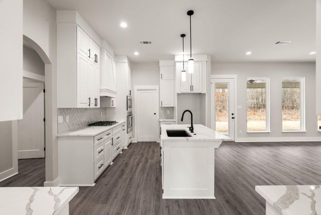 6193 Creekwater Drive, Alexander, AR 72002