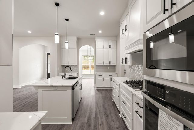 6193 Creekwater Drive, Alexander, AR 72002