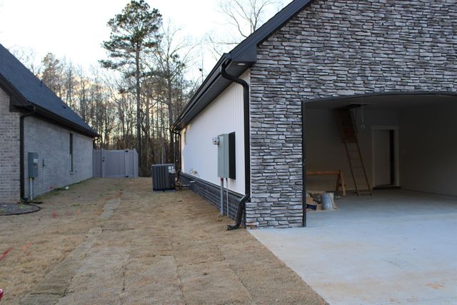 6193 Creekwater Drive, Alexander, AR 72002