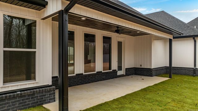 6193 Creekwater Drive, Alexander, AR 72002