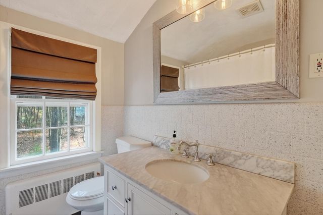 21 Fairbanks Rd, Chelmsford, MA 01824