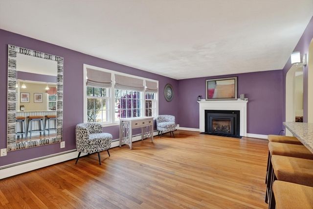 21 Fairbanks Rd, Chelmsford, MA 01824