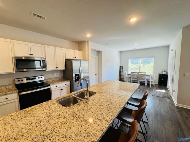 113 Branton Court, New Market, AL 35761