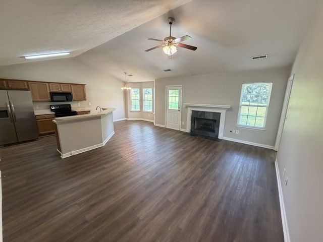 1008 Monticello Pl, Gallatin, TN 37066