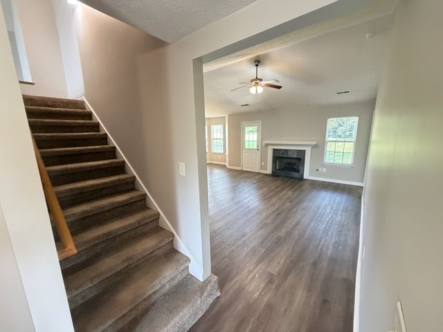 1008 Monticello Pl, Gallatin, TN 37066