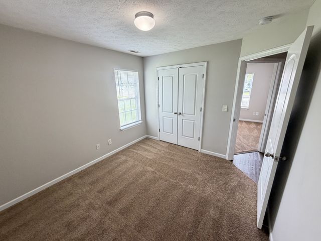 1008 Monticello Pl, Gallatin, TN 37066