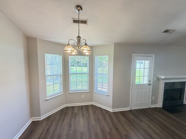 1008 Monticello Pl, Gallatin, TN 37066
