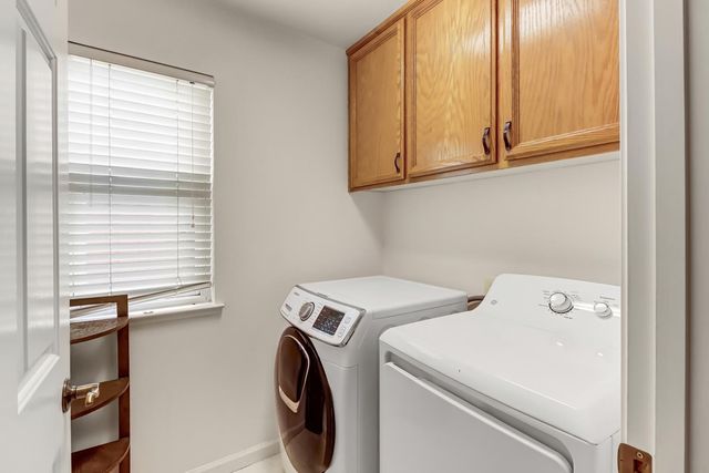 3404 Grimshaw Way, Elk Grove, CA 95758