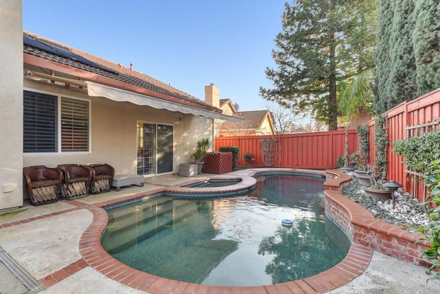 3404 Grimshaw Way, Elk Grove, CA 95758