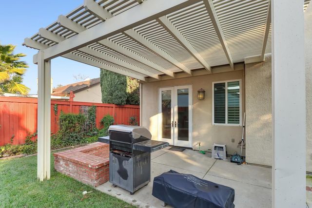 3404 Grimshaw Way, Elk Grove, CA 95758