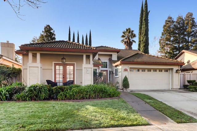 3404 Grimshaw Way, Elk Grove, CA 95758